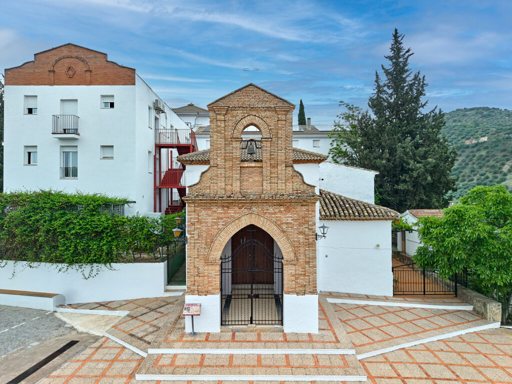 La Ermita del Santo Cristo de Algarinejo - Poniente de Granada