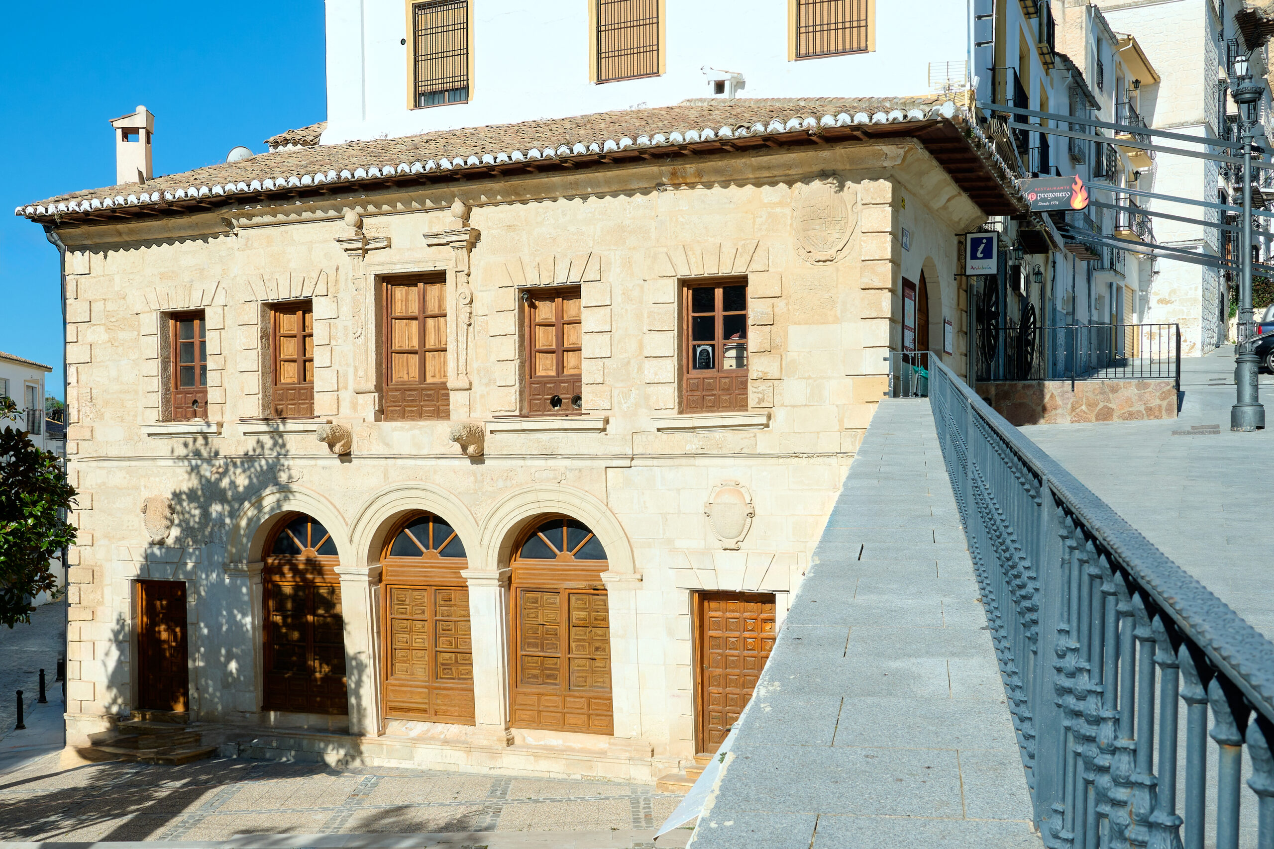 CASA DE LOS OFICIOS-MONTEFRIO Poniente de Granada