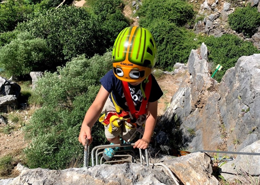 Vía Ferrata Fuente Vieja de Moclín, en el Poniente de Granada