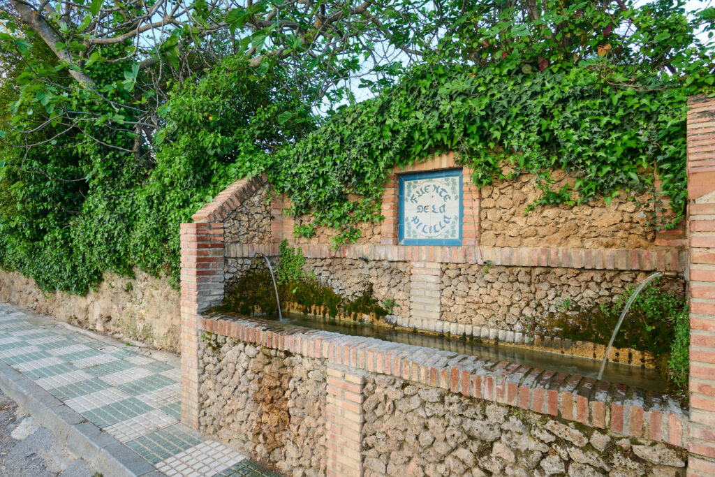 Fuente de la Pililla Játar Poniente de Granada