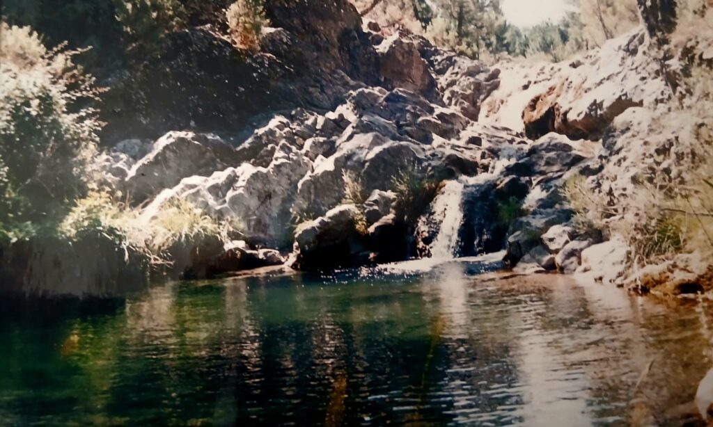 Poza y cascada del Romance Jayena - Poniente de Granada (1)