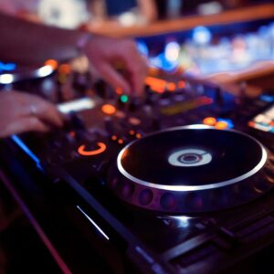 Taller Mini DJ Algarinejo Poniente de Granada