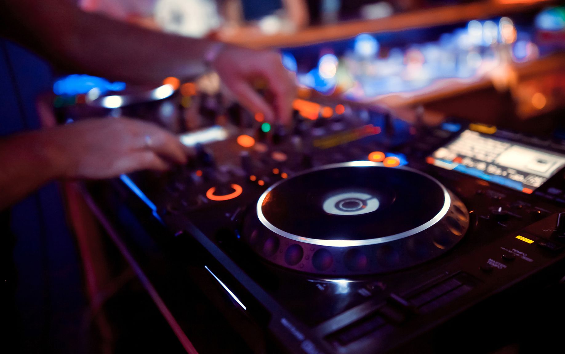 Taller Mini DJ Algarinejo Poniente de Granada